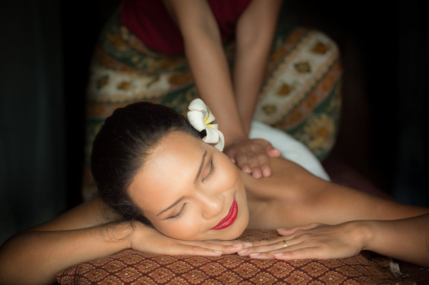 Authentic Thai Massage - 1 Hour